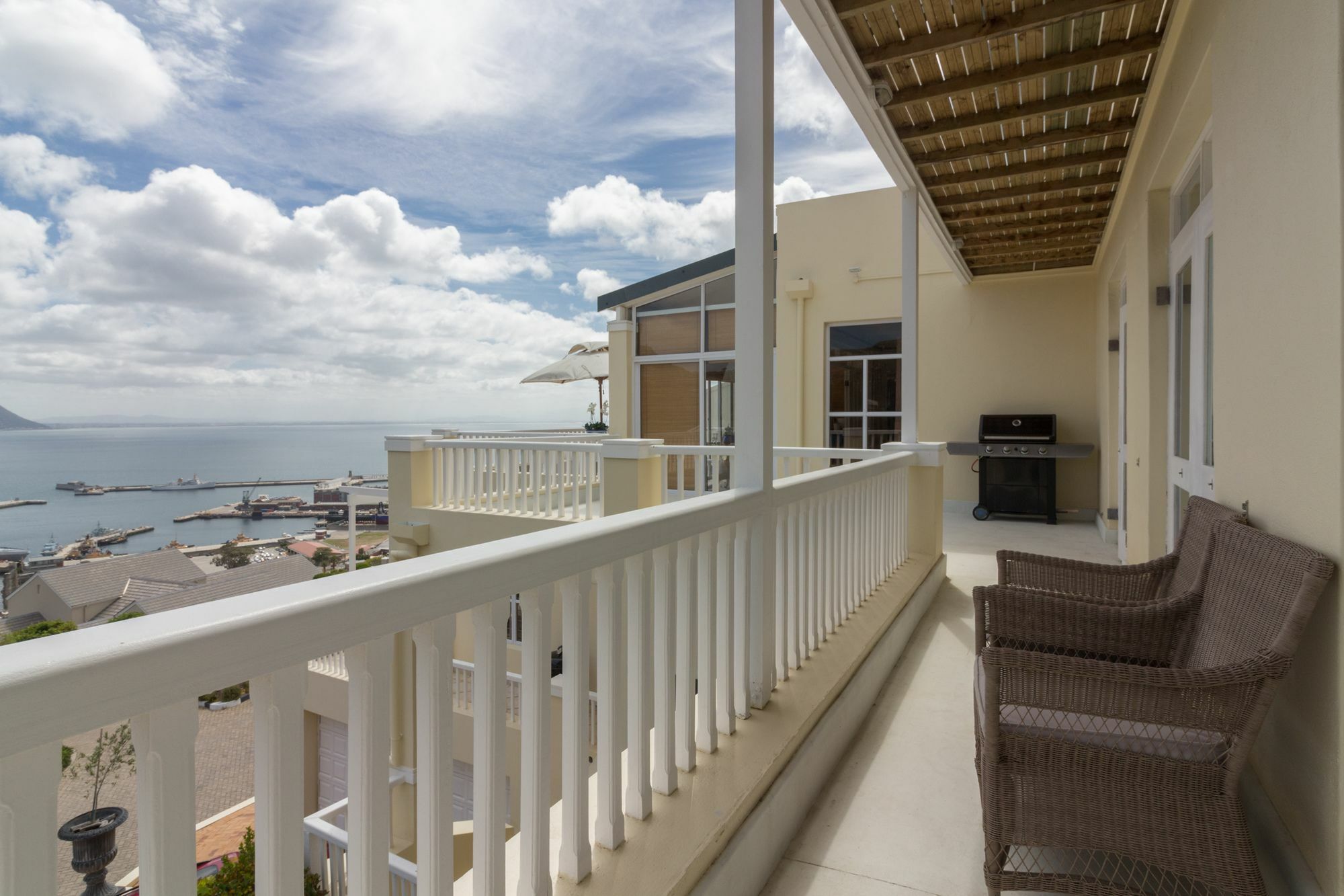 Penguin Palace Simonʼs Town Εξωτερικό φωτογραφία