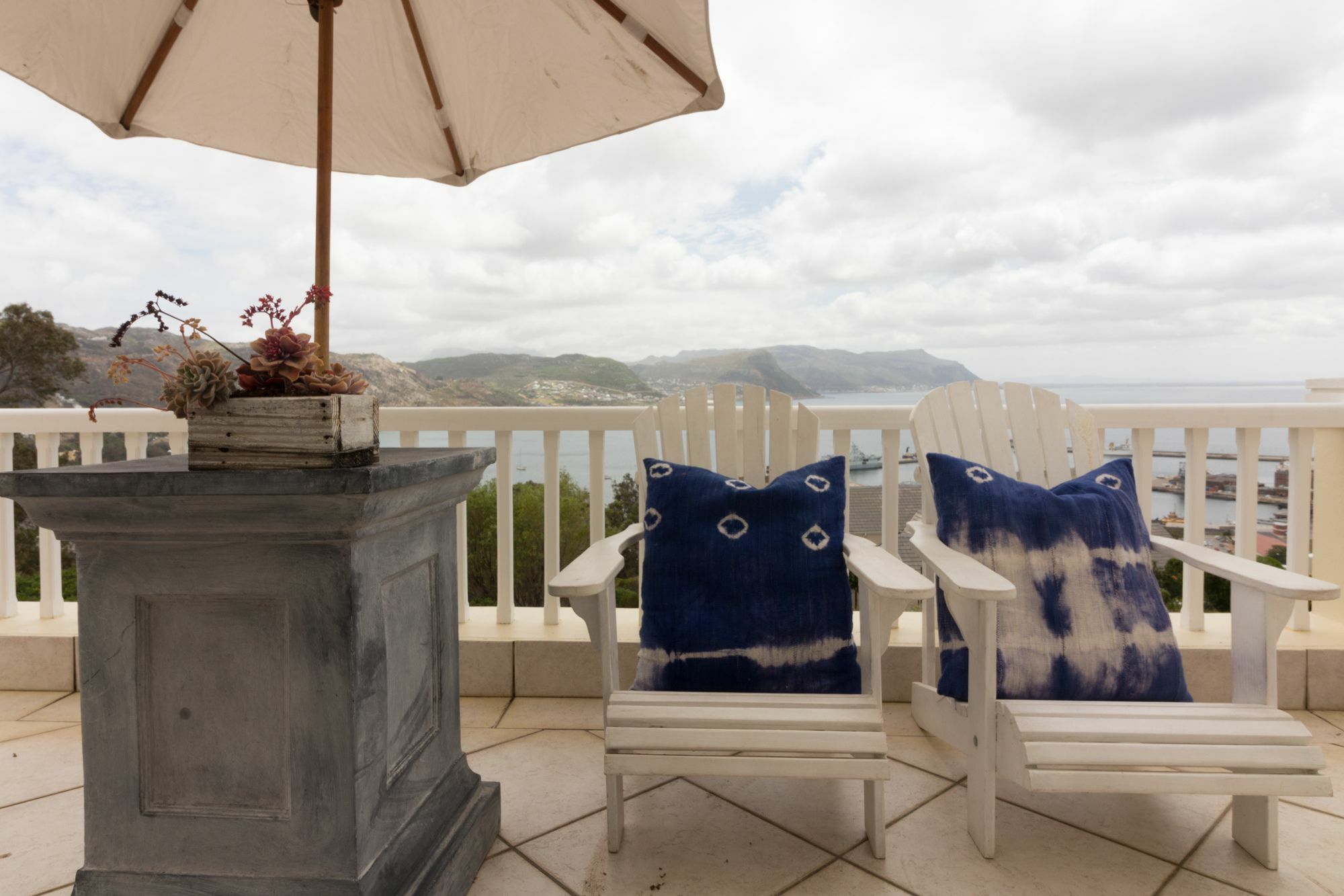 Penguin Palace Simonʼs Town Εξωτερικό φωτογραφία