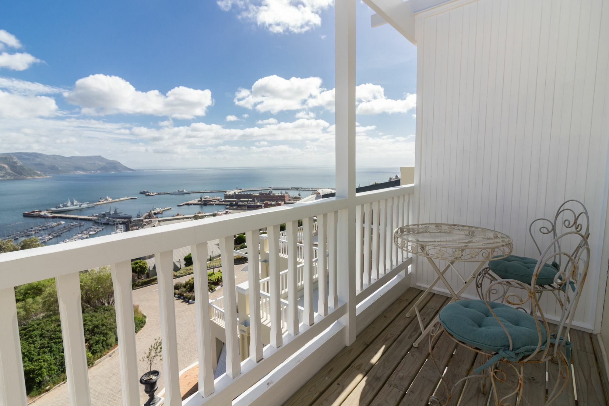 Penguin Palace Simonʼs Town Εξωτερικό φωτογραφία
