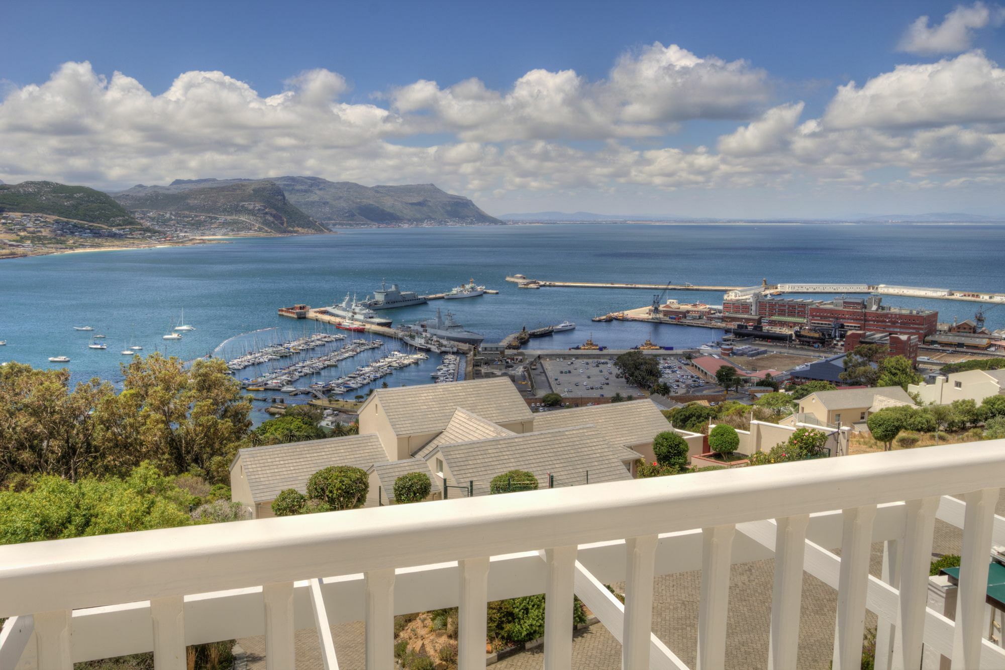 Penguin Palace Simonʼs Town Εξωτερικό φωτογραφία