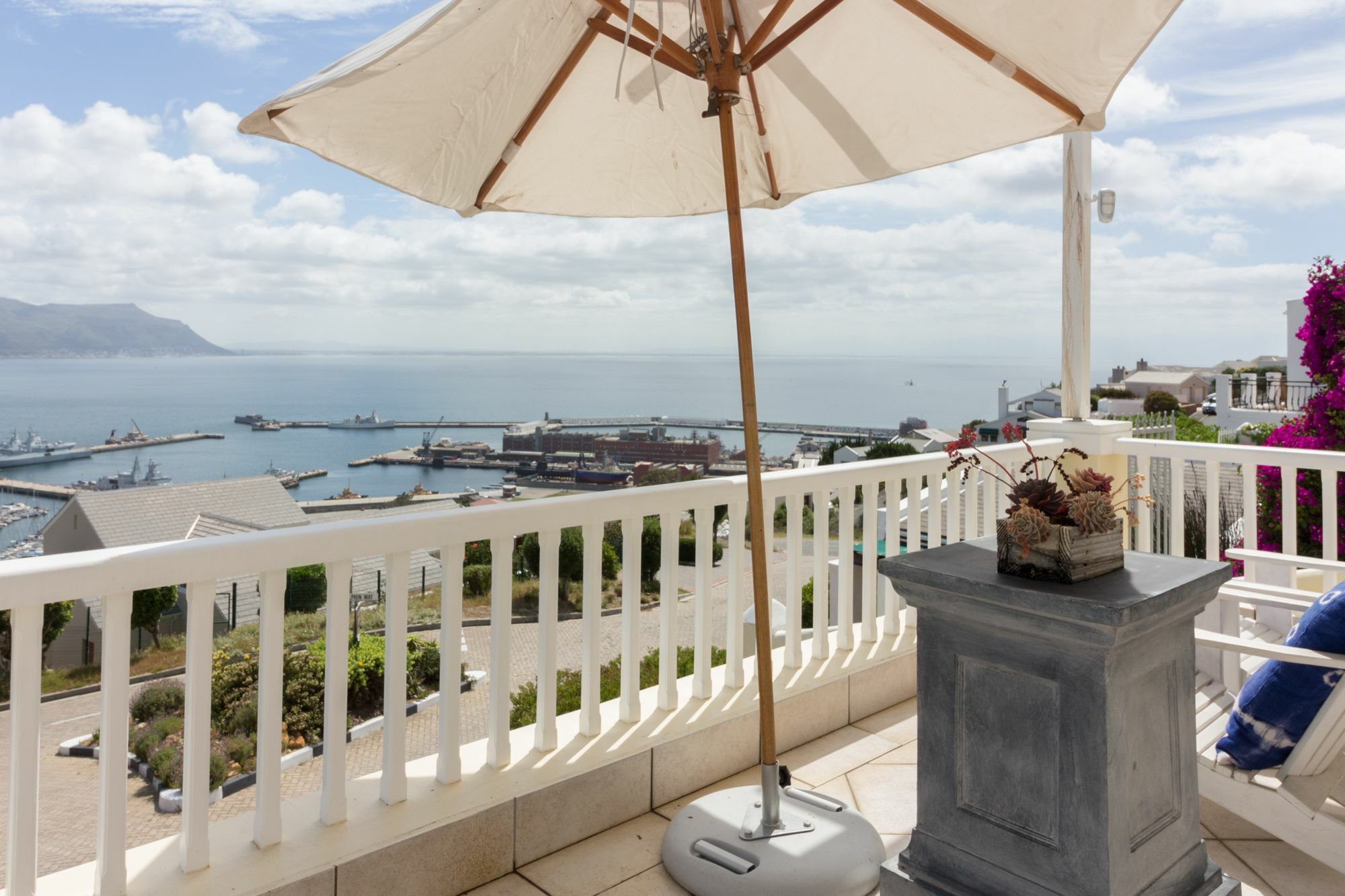 Penguin Palace Simonʼs Town Εξωτερικό φωτογραφία